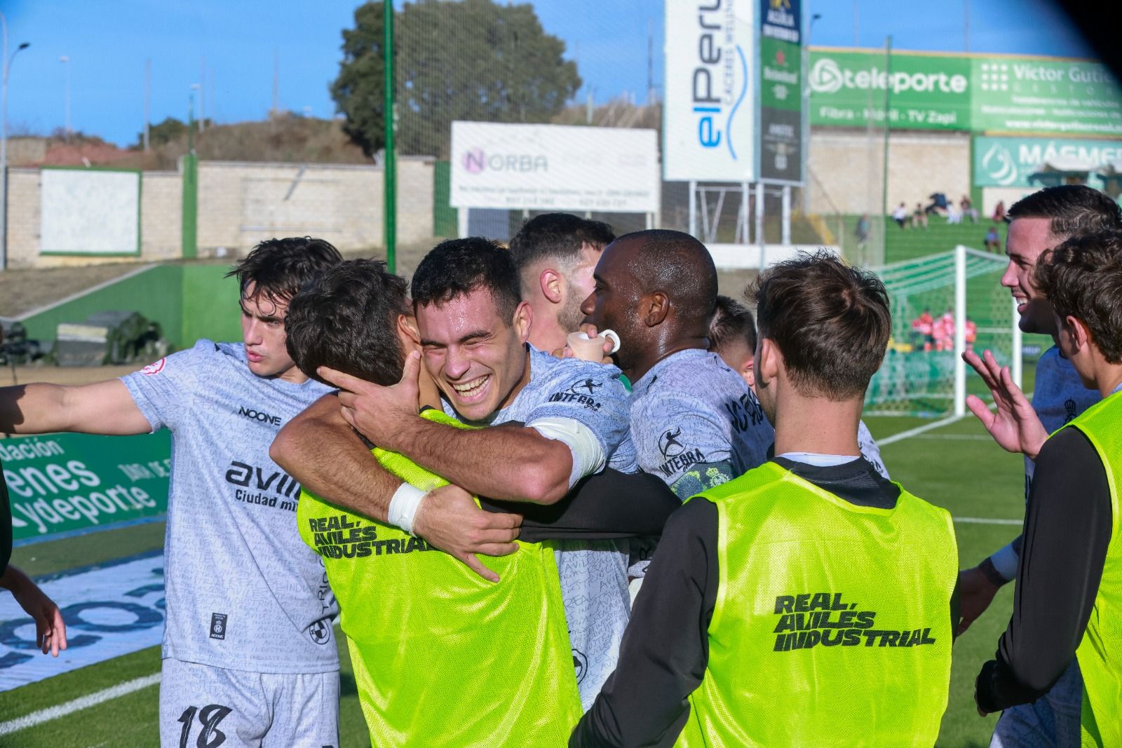 EN FOTOS: Las mejores fotografías de la victoria de Avilés sobre el Cacereño
