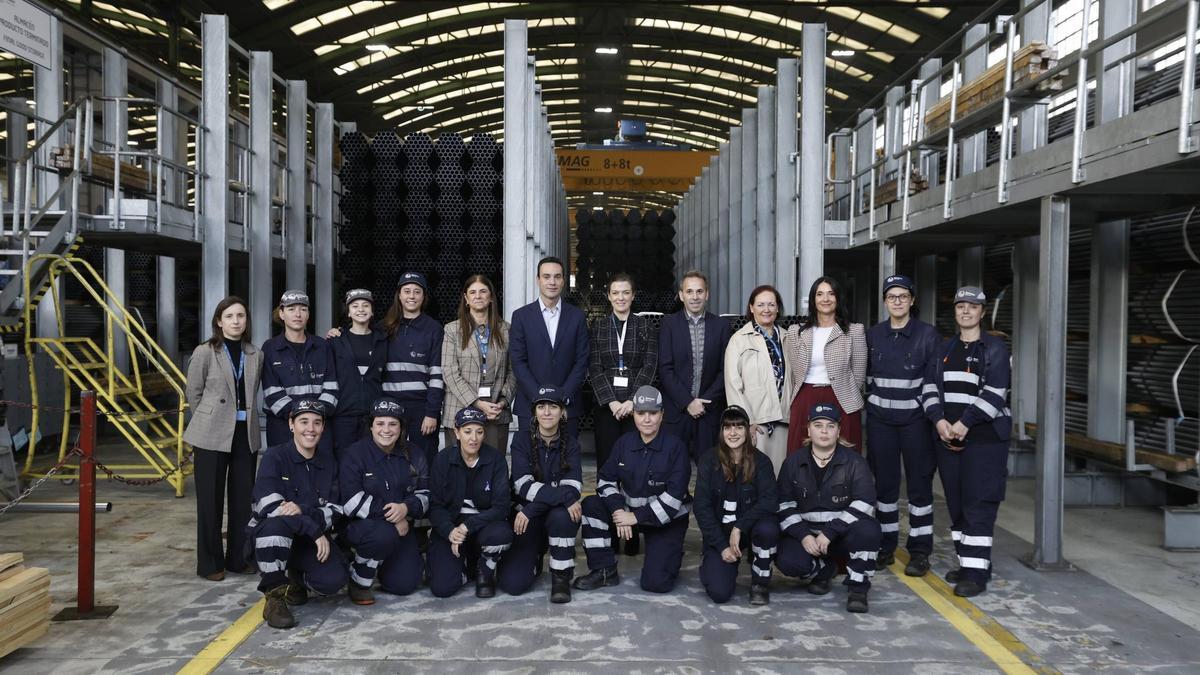 Las «mujeres de acero» de Gonvarri Asturias finalizan su periodo de formación en Corvera