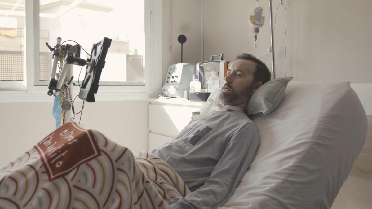 Una valenciano con ELA recupera su propia voz gracias a la inteligencia artificial