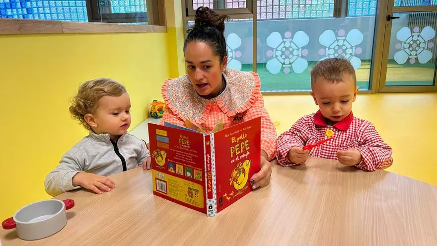 Primer día de curso en el colegio Los Polesinos de Pola de Siero de 0 a 3