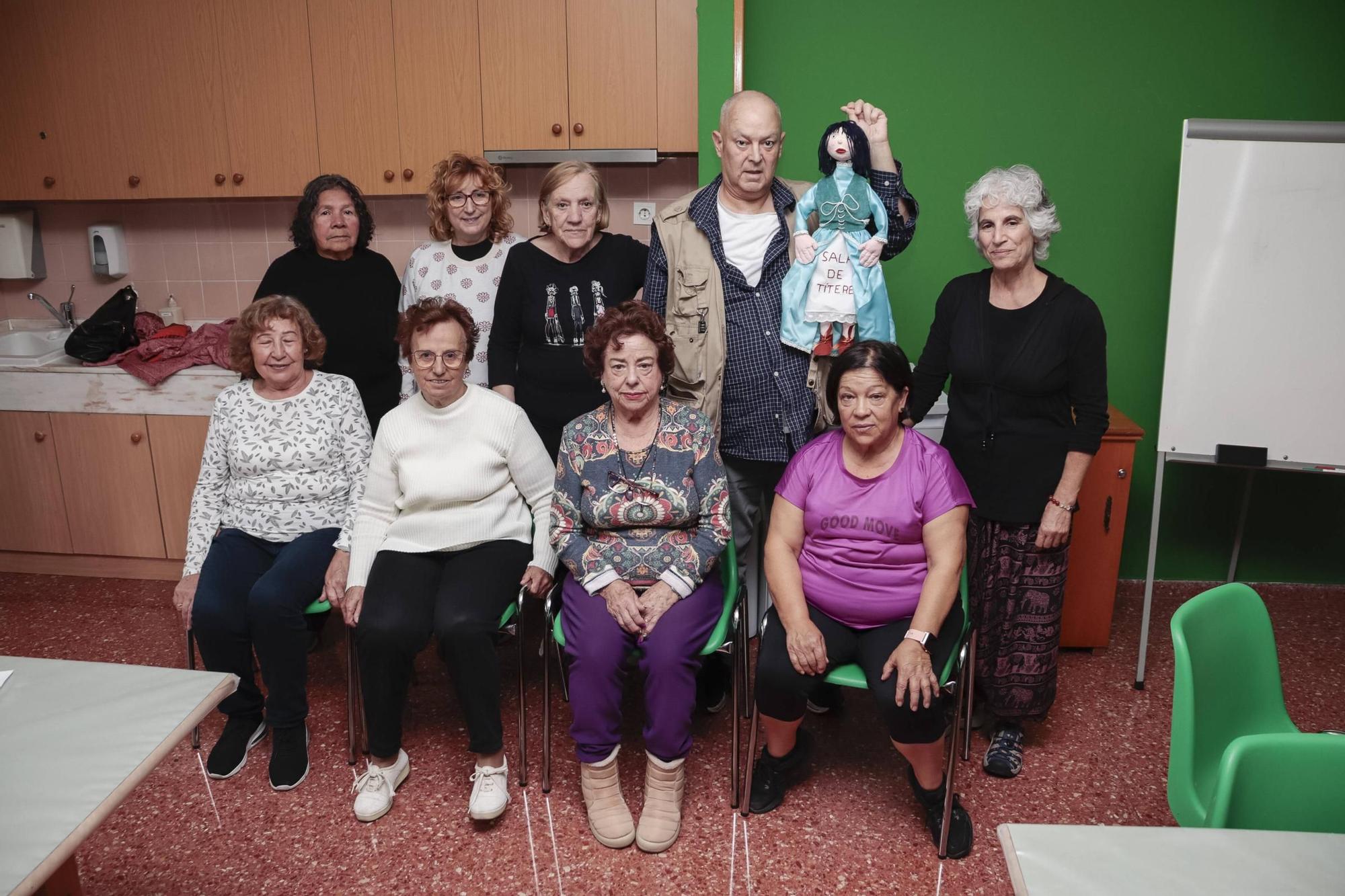 Un recorrido por el Centro Social para Mayores de El Llano, en imágenes