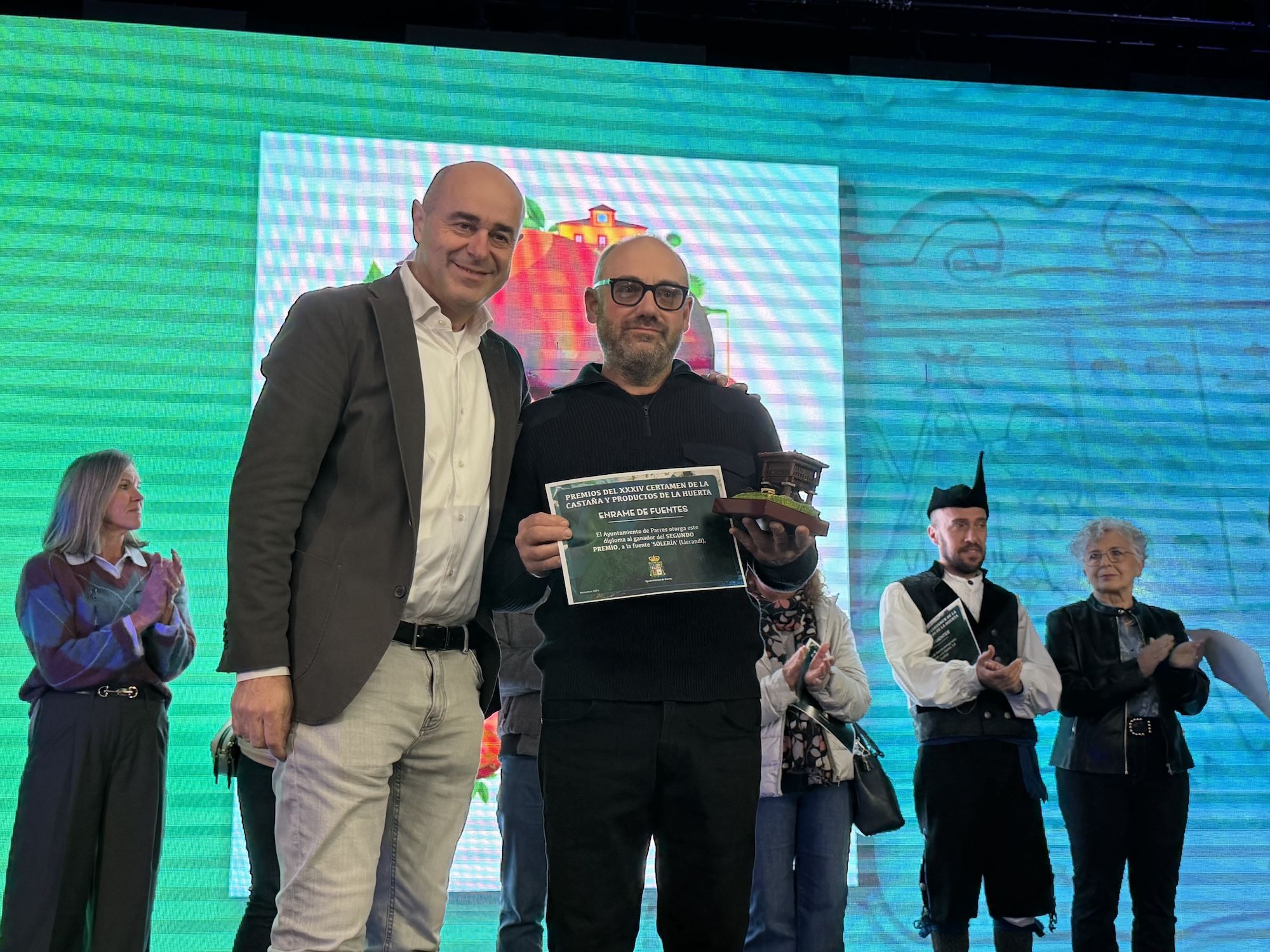 Concurso de castañas y productos de la huerta en Arriondas