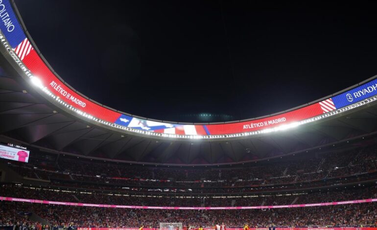 Telefónica ‘corona’ al Atleti con una pantalla circular de última generación de 2.000 metros cuadrados en lo más alto del estadio