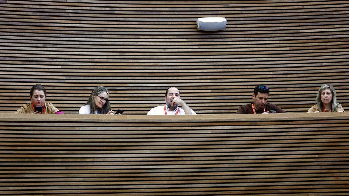 DANA VALENCIA | Las víctimas no podrán estar en la comparecencia de Mazón en las Corts al copar Presidencia las invitaciones con sus asesores