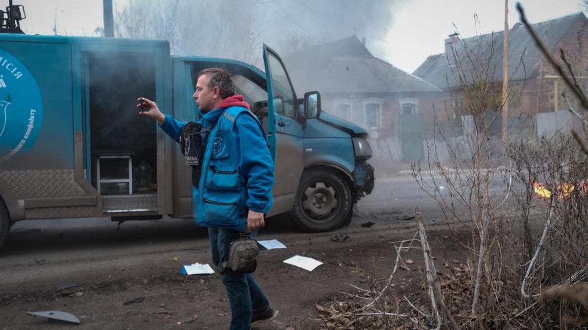 La periodista española María Senovilla sobrevive a un ataque ruso contra el vehículo que viajaba en Ucrania