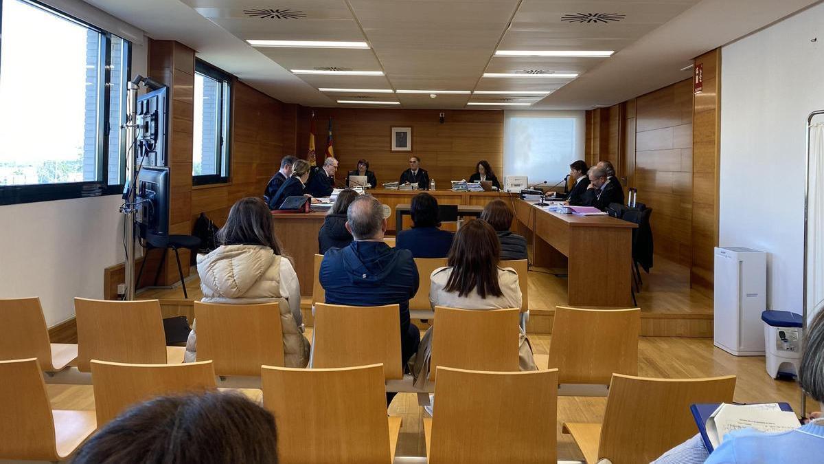 JUICIO SECTA VISTABELLA | Acampada del terror en la secta de Vistabella (Castellón): «Un adulto que fingía ser un niño me masturbó en mi tienda de campaña»