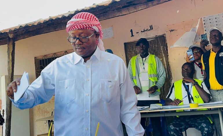 El Ejército de Guinea Bissau confirma un golpe de Estado y depone al presidente, Umaro Sissoco Embaló