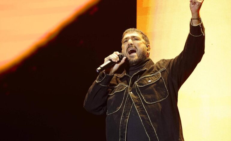 Antonio Orozco, una borrachera emocional en la noche de su vida en el Palau Sant Jordi