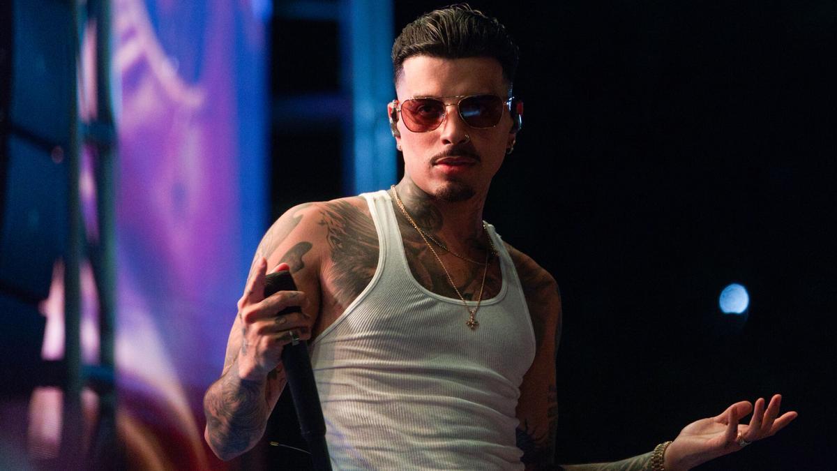 Rauw Alejandro lanza el vídeo musical ‘Besito en la Frente’ grabado con el iPhone 17 Pro