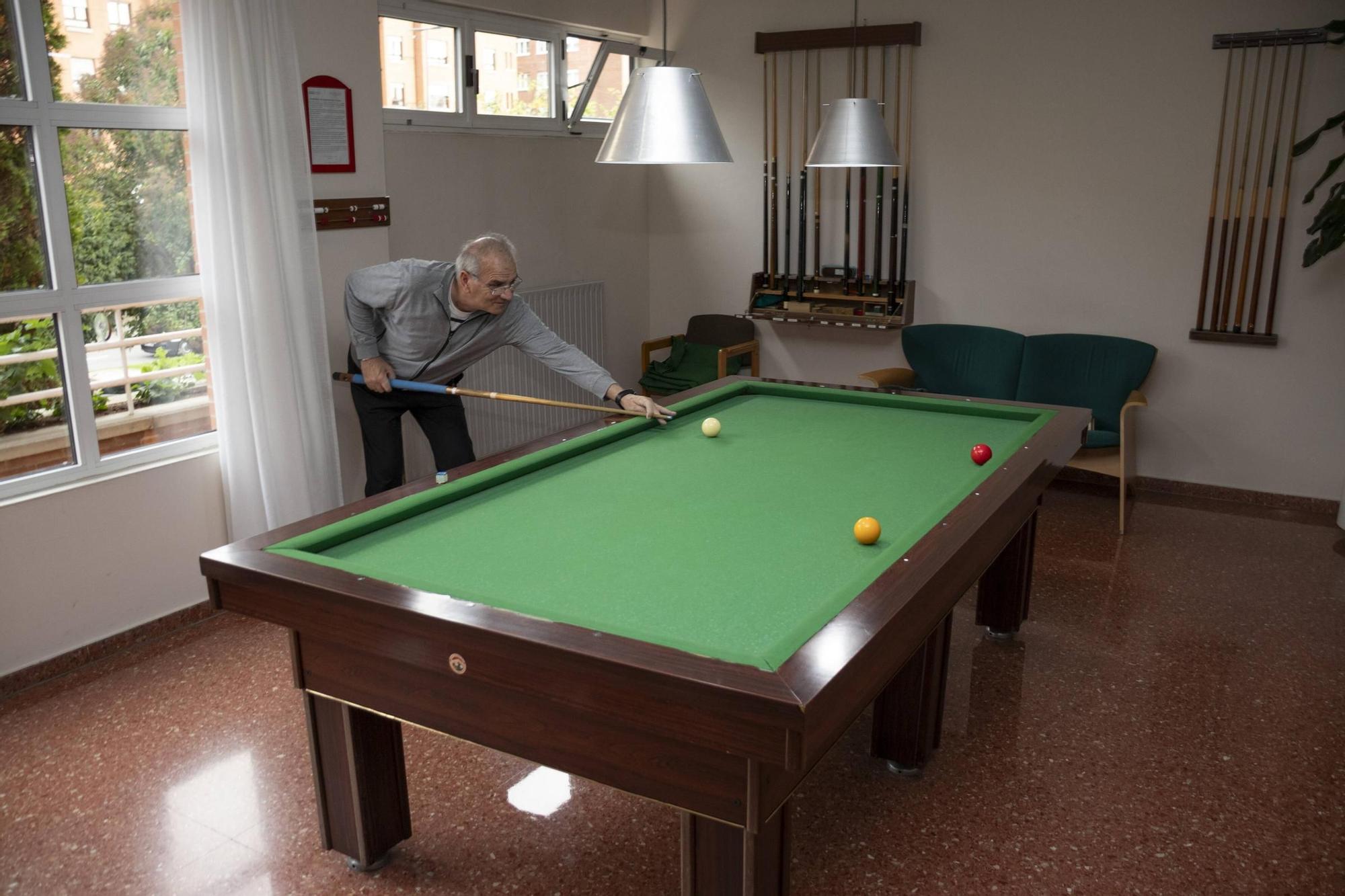 Un recorrido por el Centro Social para Mayores de El Llano, en imágenes