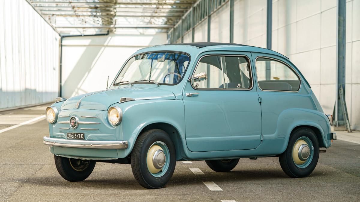 El Fiat 600 celebra 70 años con un homenaje eléctrico de 400 km de autonomía