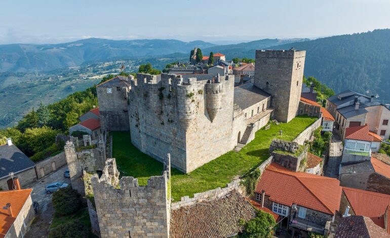 del encanto de Castro Caldelas al misterio de Mondoñedo