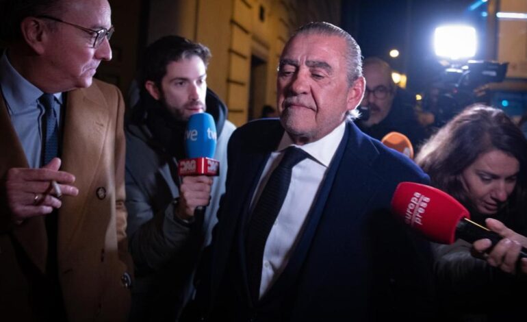 JAIME MARTÍNEZ BORDIÚ | el nieto del dictador Franco que se aficionó al coleccionismo de escándalos