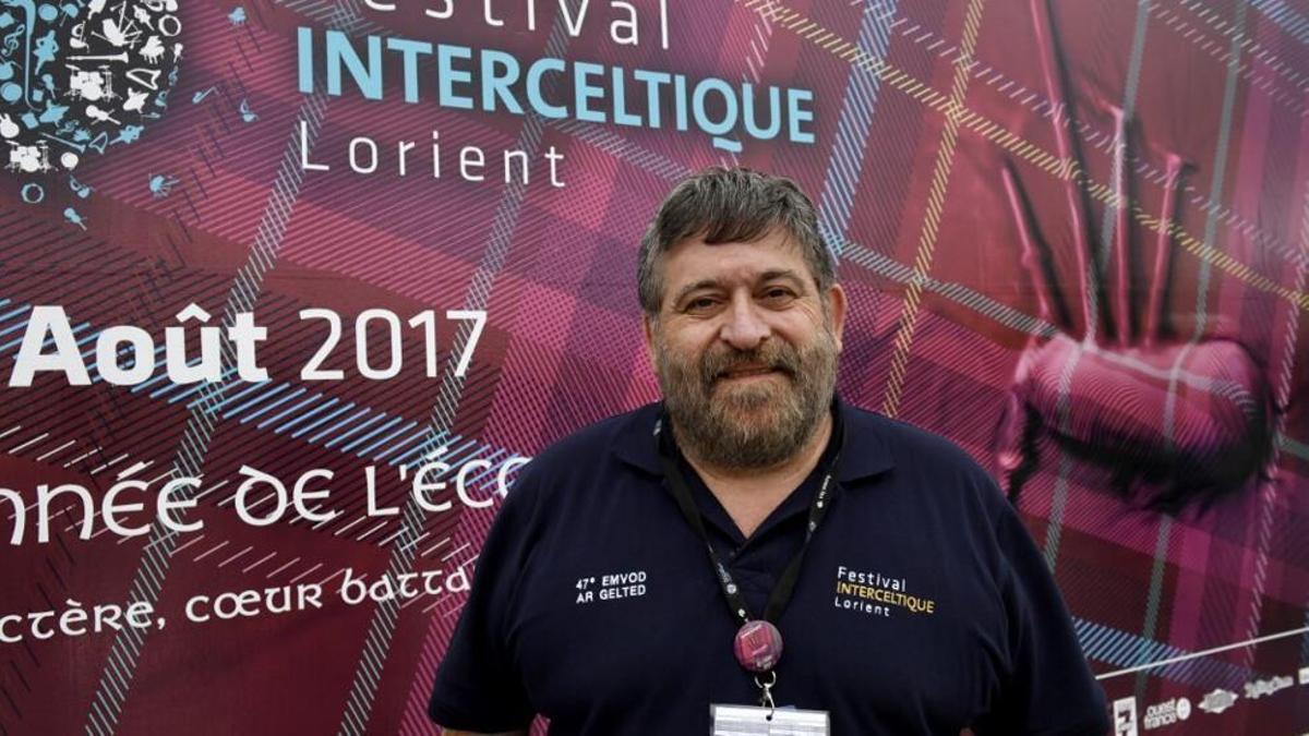 Uviéu premia a Lisardo Lombardía col galardón «Martínez Torner» pola so «gran defensa» del folclore