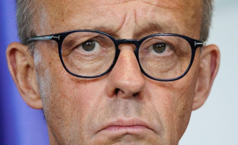 un gobierno agrietado y una economía estancada