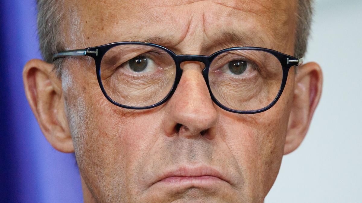 un gobierno agrietado y una economía estancada