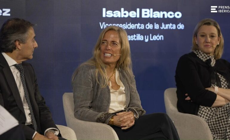 FORO ESPAÑA 360 | La capacidad de la red eléctrica y el impacto de la IA en la administración y en las aulas emergen entre los retos que afrontan las comunidades