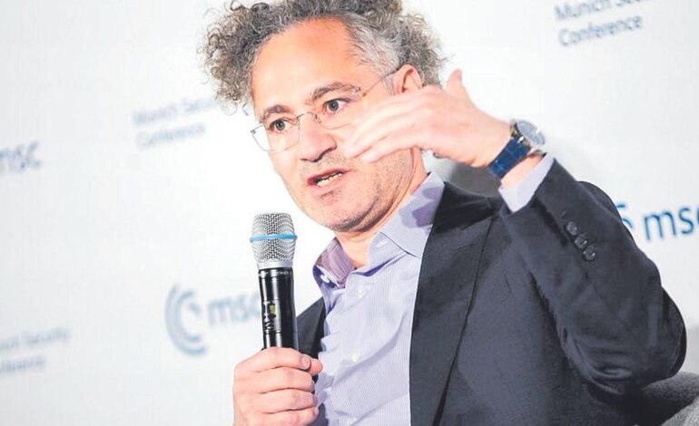 Indra mira a Palantir para crecer en ciberdefensa pese a los fantasmas de burbuja