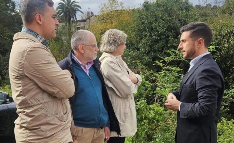 la vista está puesta en la parte alta de la villa