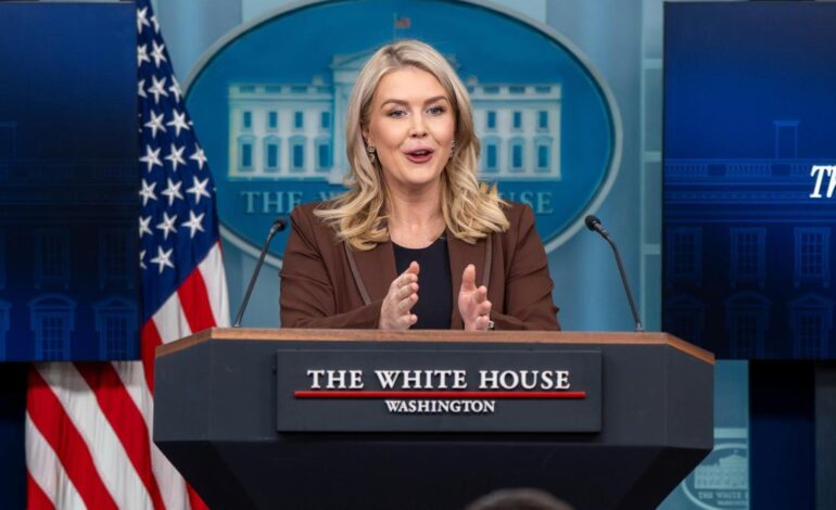 ESTADOS UNIDOS | La portavoz de la Casa Blanca dice que llamar «cerdita» a una periodista demuestra la honestidad de Trump