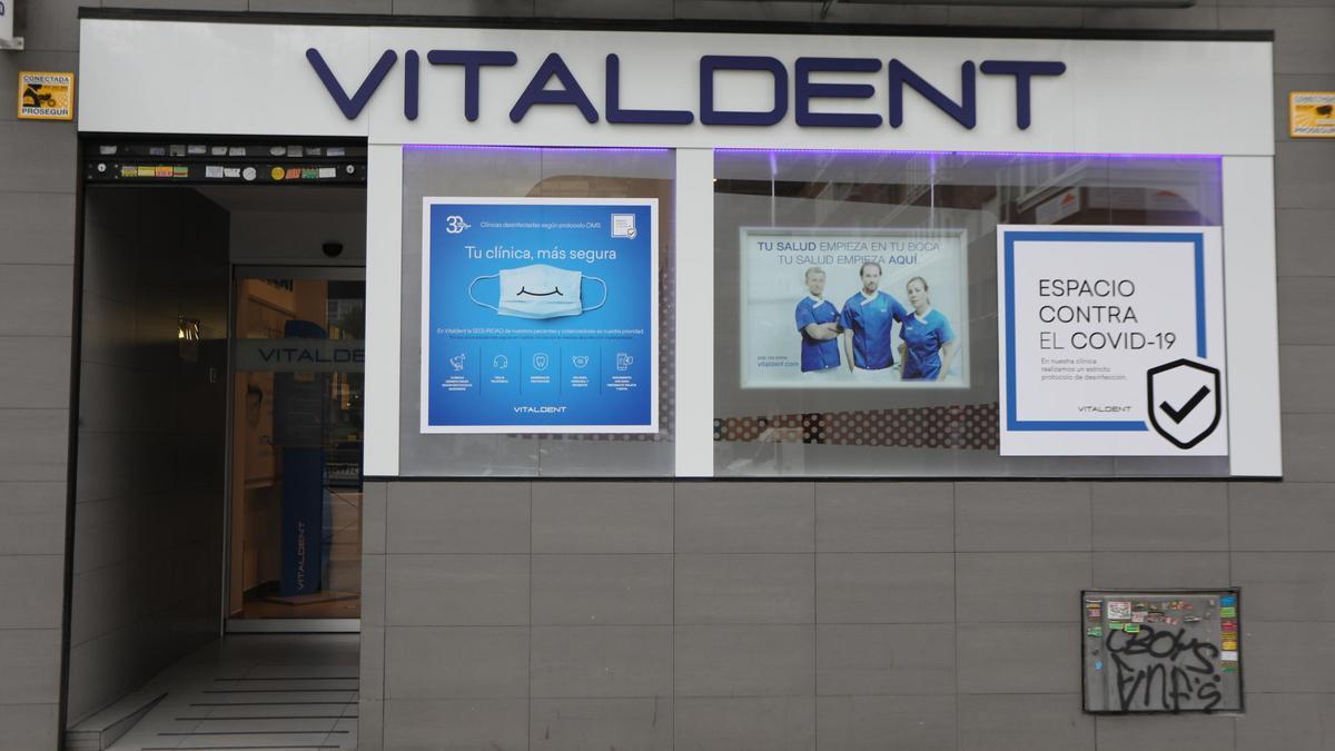 El plan de pensiones de los profesores de Canadá se convierte en el rey de los dentistas en España con la integración de 76 clínicas de Dentix en Vitaldent