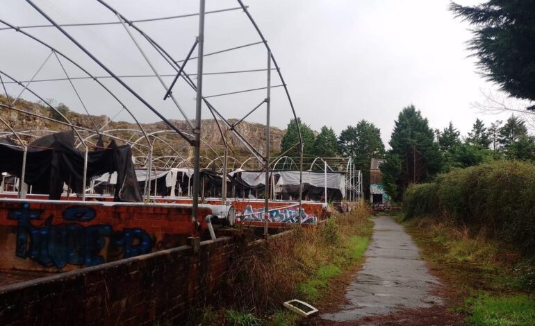 REFRIEGA POLÍTICA EN LLANES | El debate presupuestario provoca otra refriega politica en Llanes: «Es un paripé»
