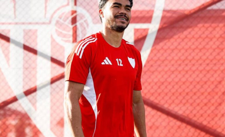 Suazo, nueva baja en el Sevilla