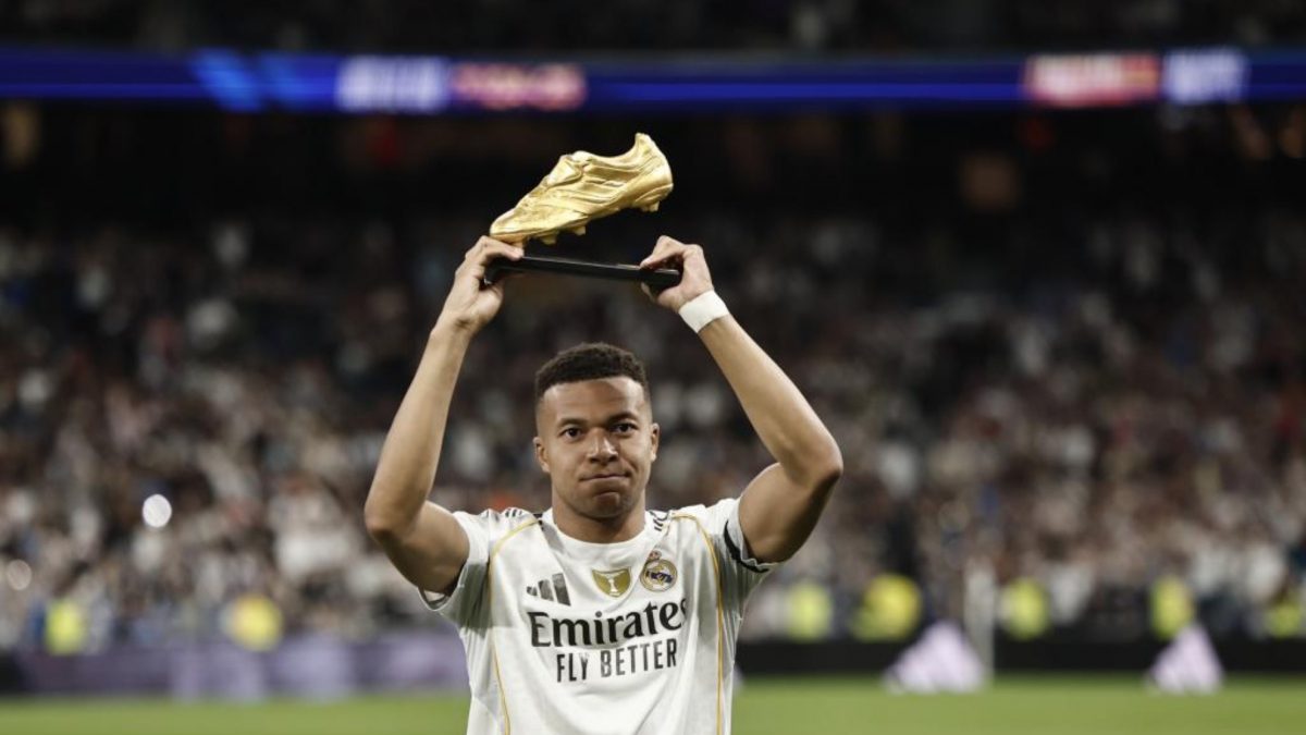 Mbappé firma un doblete y se distancia de sus rivales en la carrera por ser el máximo goleador