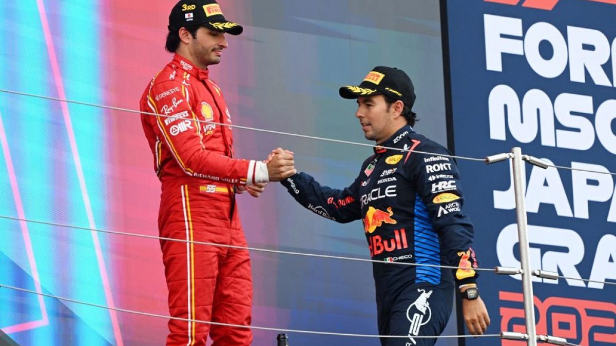 Carlos Sainz cree que Checo se merece el regreso a la F1