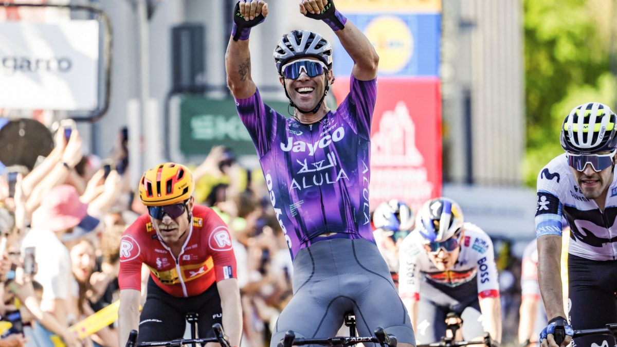 Michael Matthews renueva con el Jayco Alula hasta 2027