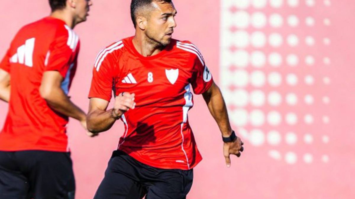 Joan Jordán, novedad en una lista de 24 jugadores para recibir a Osasuna