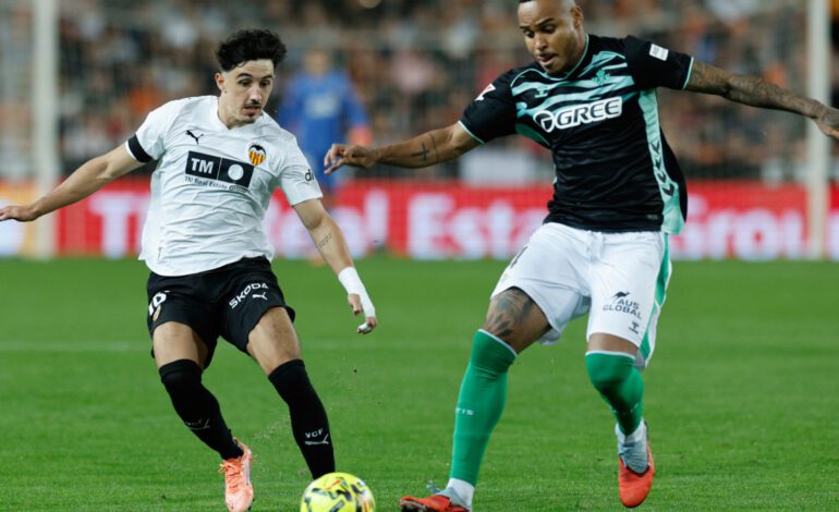 Natan, apercibido de sanción con el primer derbi sevillano en el horizonte