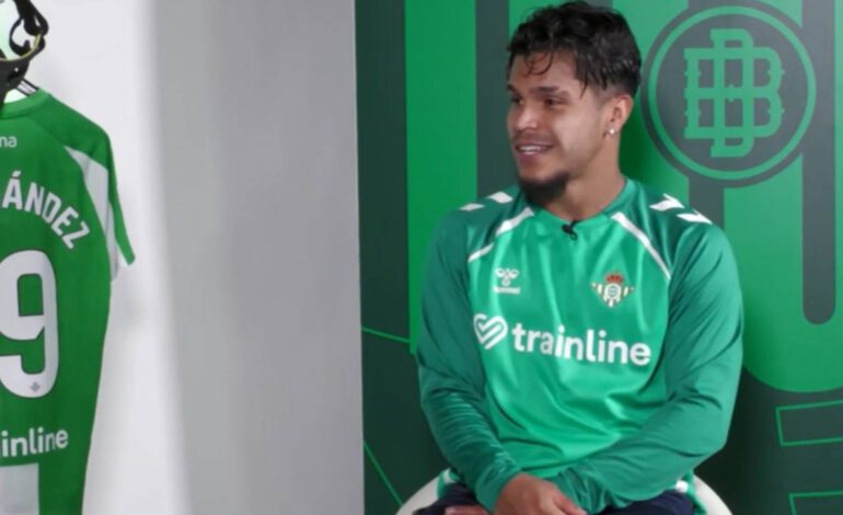 Cucho Hernández, sobre el regreso de Isco: "Se le ve muy fuerte, con ganas"