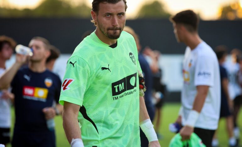 Dimitrievski tendrá sanción tras disculparse en el vestuario por sus polémicas declaraciones: “Fueron erróneas e incorrectas”