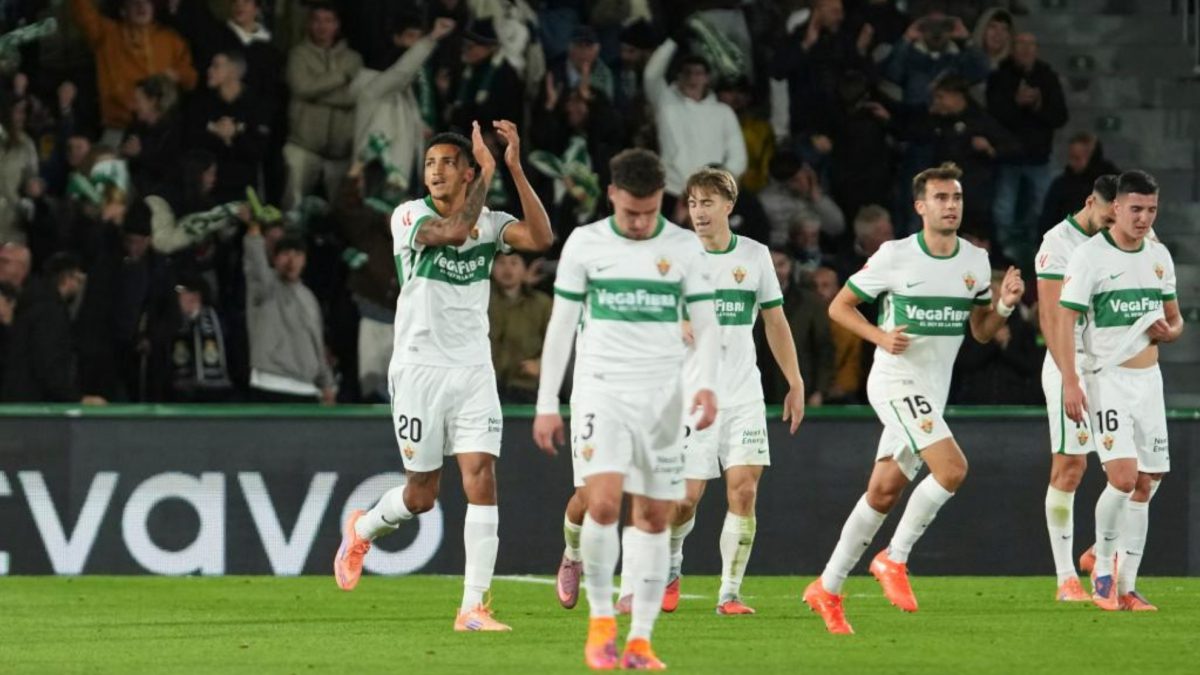 Orgullo y regusto amargo para el Elche