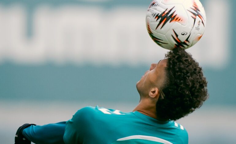 Bellerín y Lo Celso, ausencias en el penúltimo entrenamiento antes de recibir al Utrecht