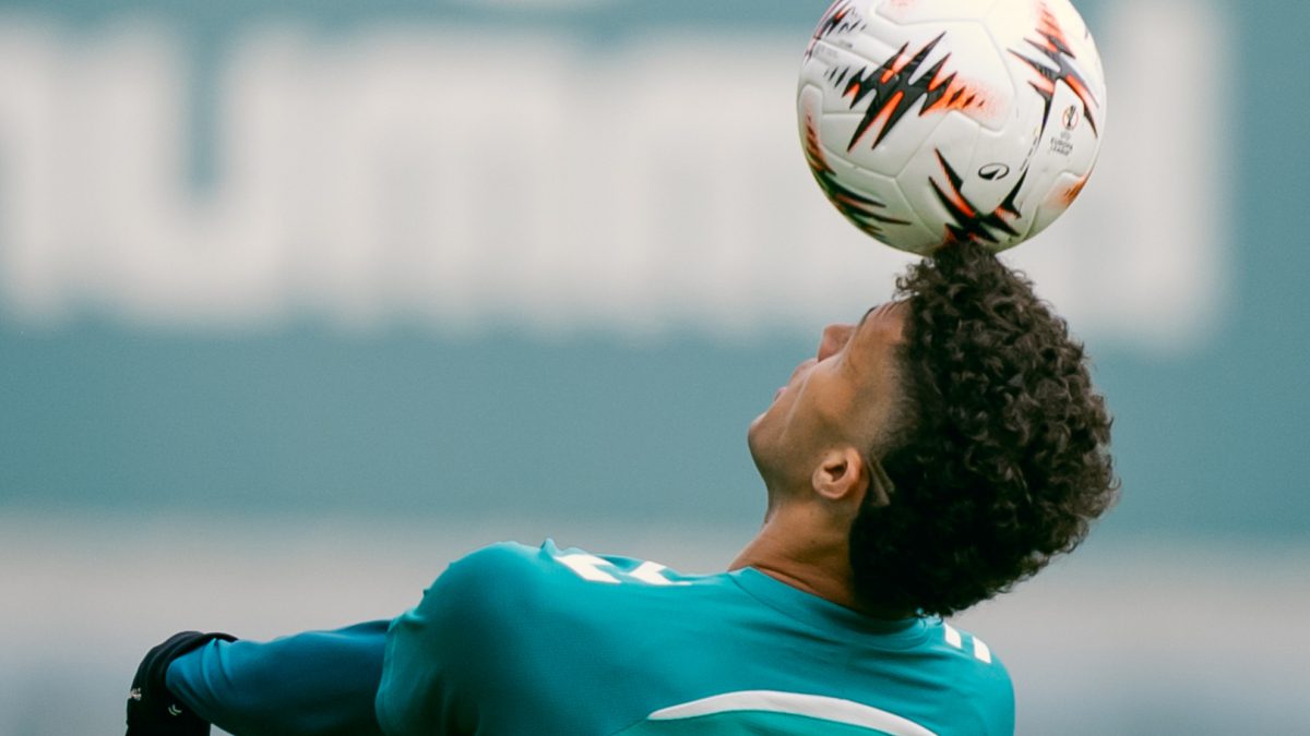 Bellerín y Lo Celso, ausencias en el penúltimo entrenamiento antes de recibir al Utrecht