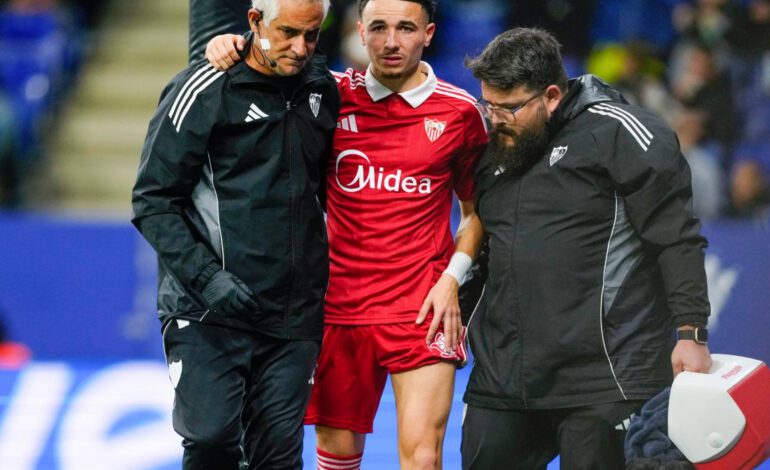 Vargas y Januzaj sufren una lesión en el bíceps femoral del muslo izquierdo