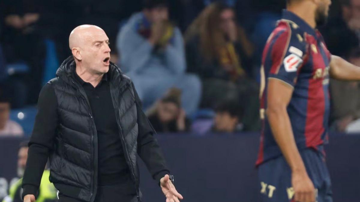 Calero a la cabeza de su último entrenamiento en Buñol