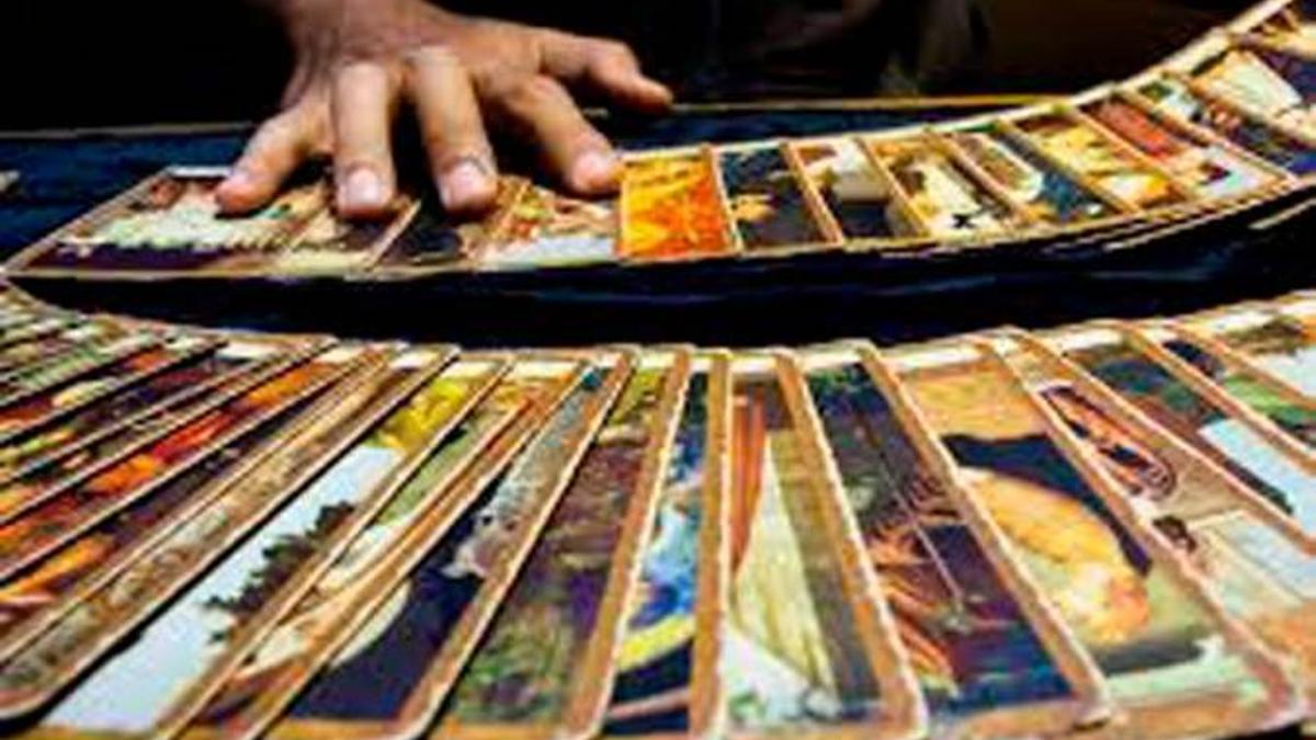 Un tarotista de Jerez violó a una mujer para «quitarle un mal de ojo»: le dijo que le poseería el espíritu de Pomba Gira