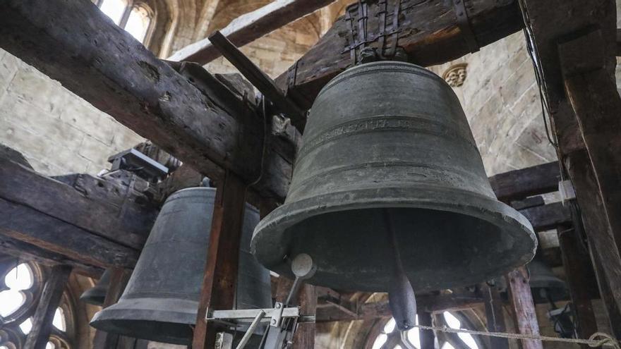 Oviedo y sus rincones Campana Wamba de la catedral de Oviedo