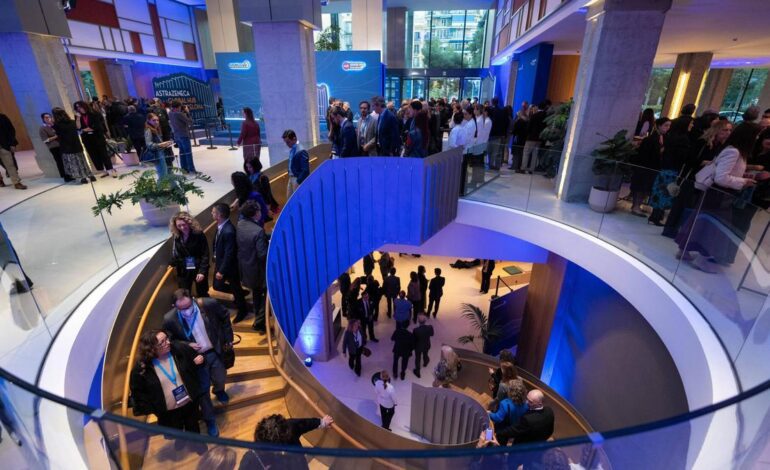 El hub de AstraZeneca en Barcelona inaugura a lo grande su sede en el edificio Estel