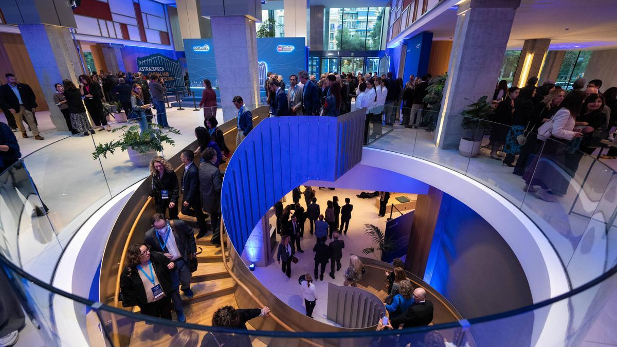 El hub de AstraZeneca en Barcelona inaugura a lo grande su sede en el edificio Estel