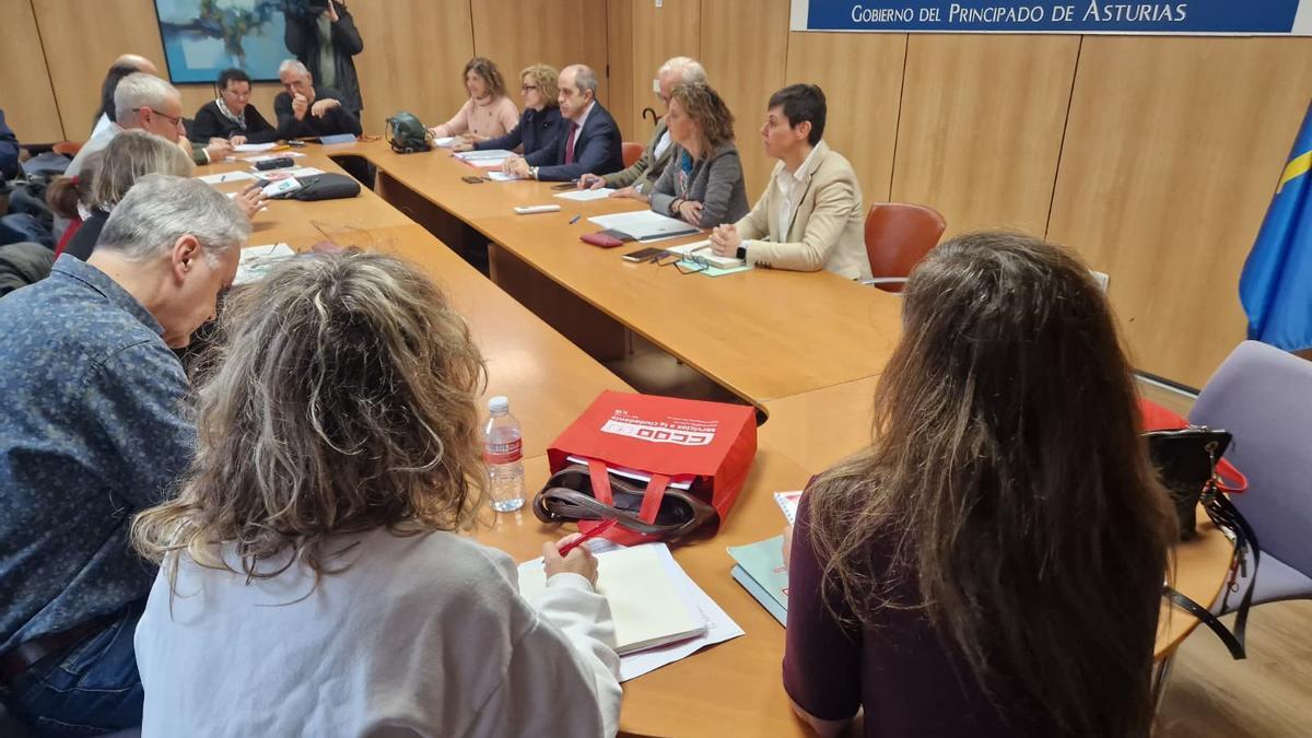 dos de los cuatro sindicatos han aceptado