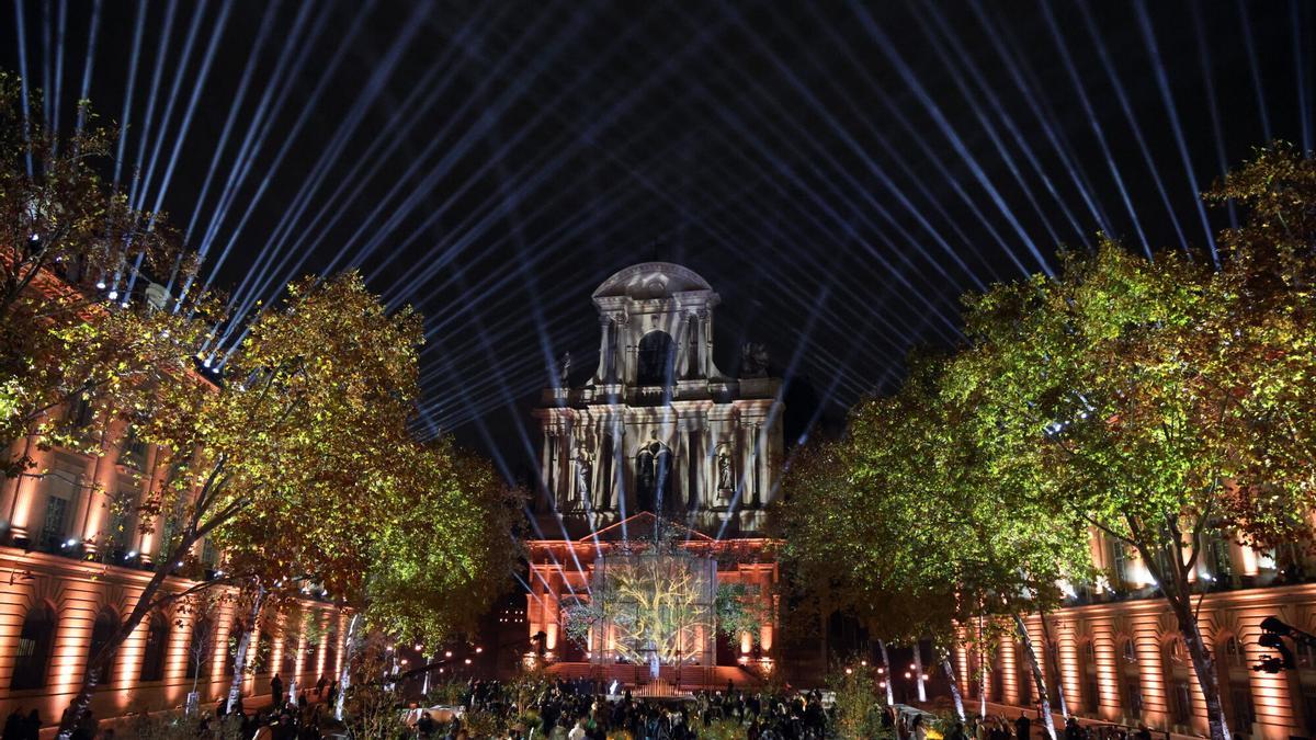 ATENTADOS YIHADISTAS PARÍS | Francia honra a las víctimas de Bataclan y mira al futuro en busca de la unidad