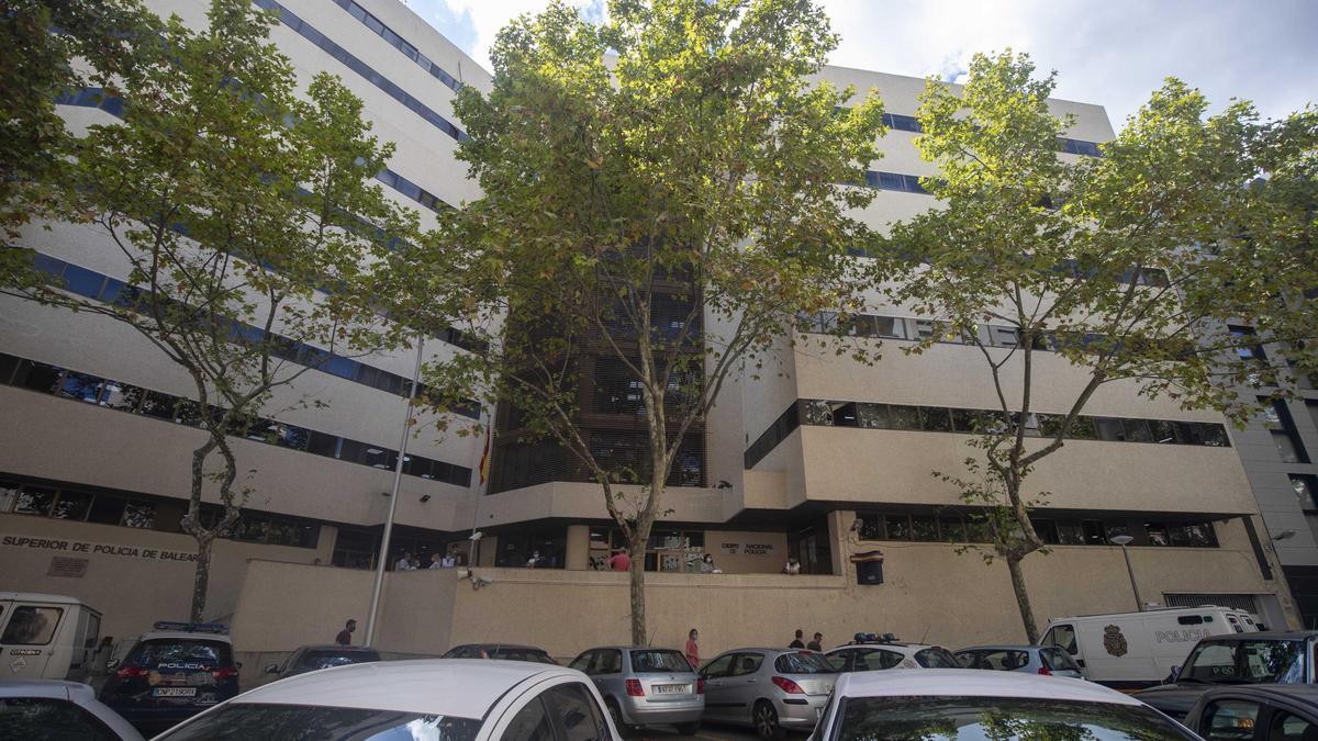 AGRESONES SEXUALES NIÑA PALMA | Una niña de 9 años revela tras una charla del 25N en un colegio de Palma que su tío la violaba
