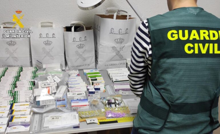 GUARDIA CIVIL | Detenidas 22 personas por vender ilegalmente medicamentos por internet