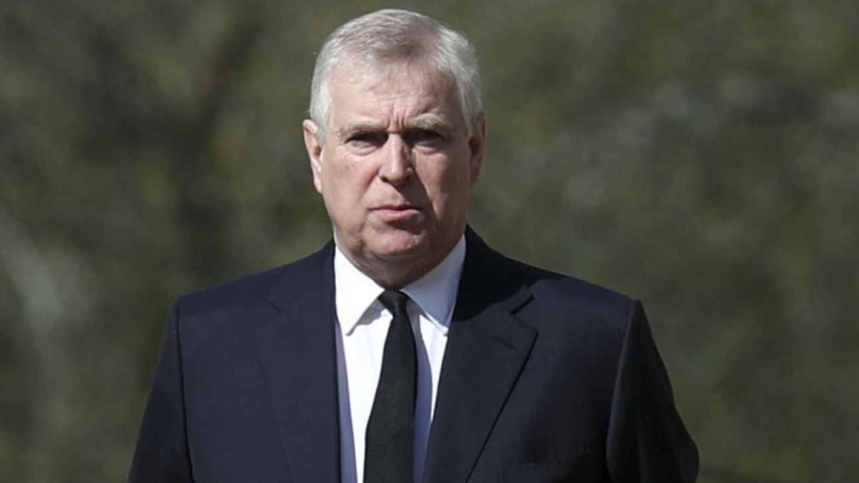 El expríncipe Andrés, despojado de un título militar, quería reunirse con Epstein tras salir de la cárcel: «Sería genial vernos»