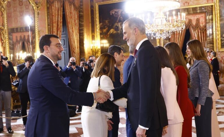 Con enorme preocupación sigo este accidente