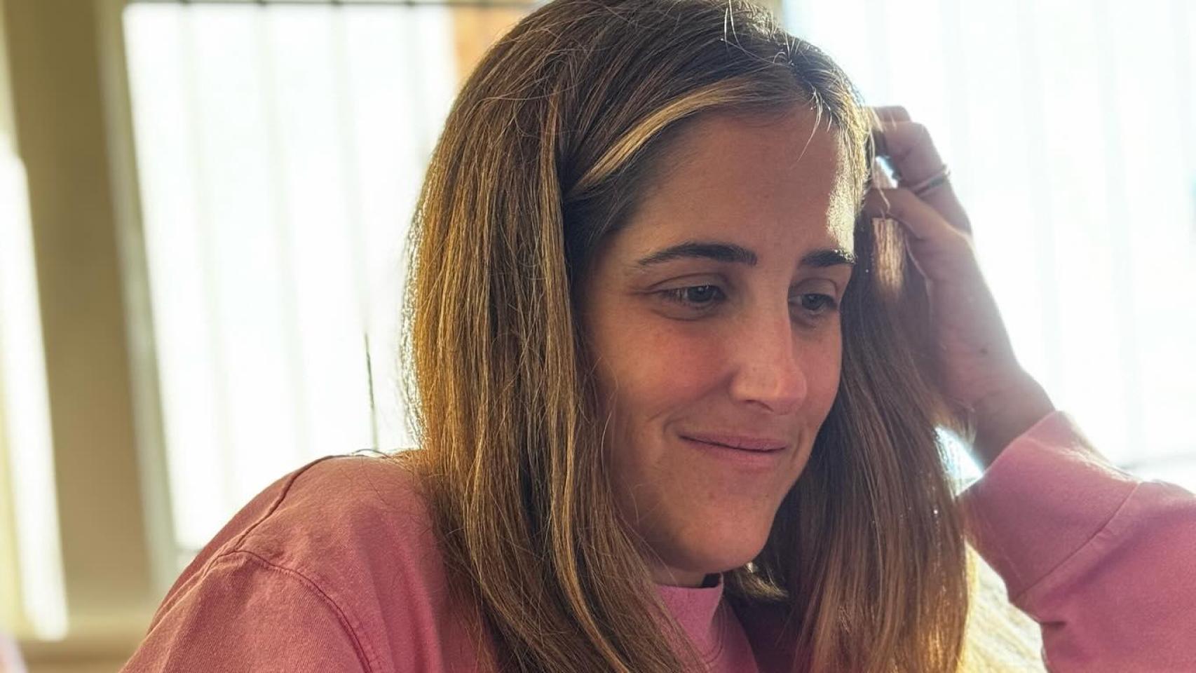 Imágenes del día: el emotivo homenaje de Icíar, la hija mayor de Emilio Aragón, a su abuelo Miliki en una fecha doblemente especial